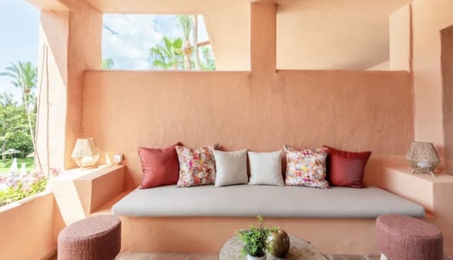 2 quarto Apartamento para venda em Lomas De Marbella, Marbella com piscina garagem - 700 000 € (Ref: 9690304)