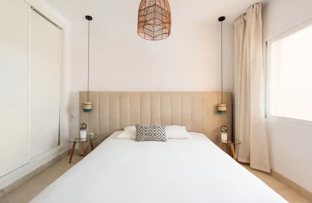 2 bedroom Apartment for sale in Marbella with pool garage - € 700,000 (Ref: 9690304)