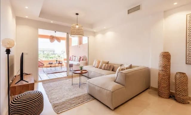 2 bedroom Apartment for sale in Lomas De Marbella, Marbella with pool garage - € 700,000 (Ref: 9690304)