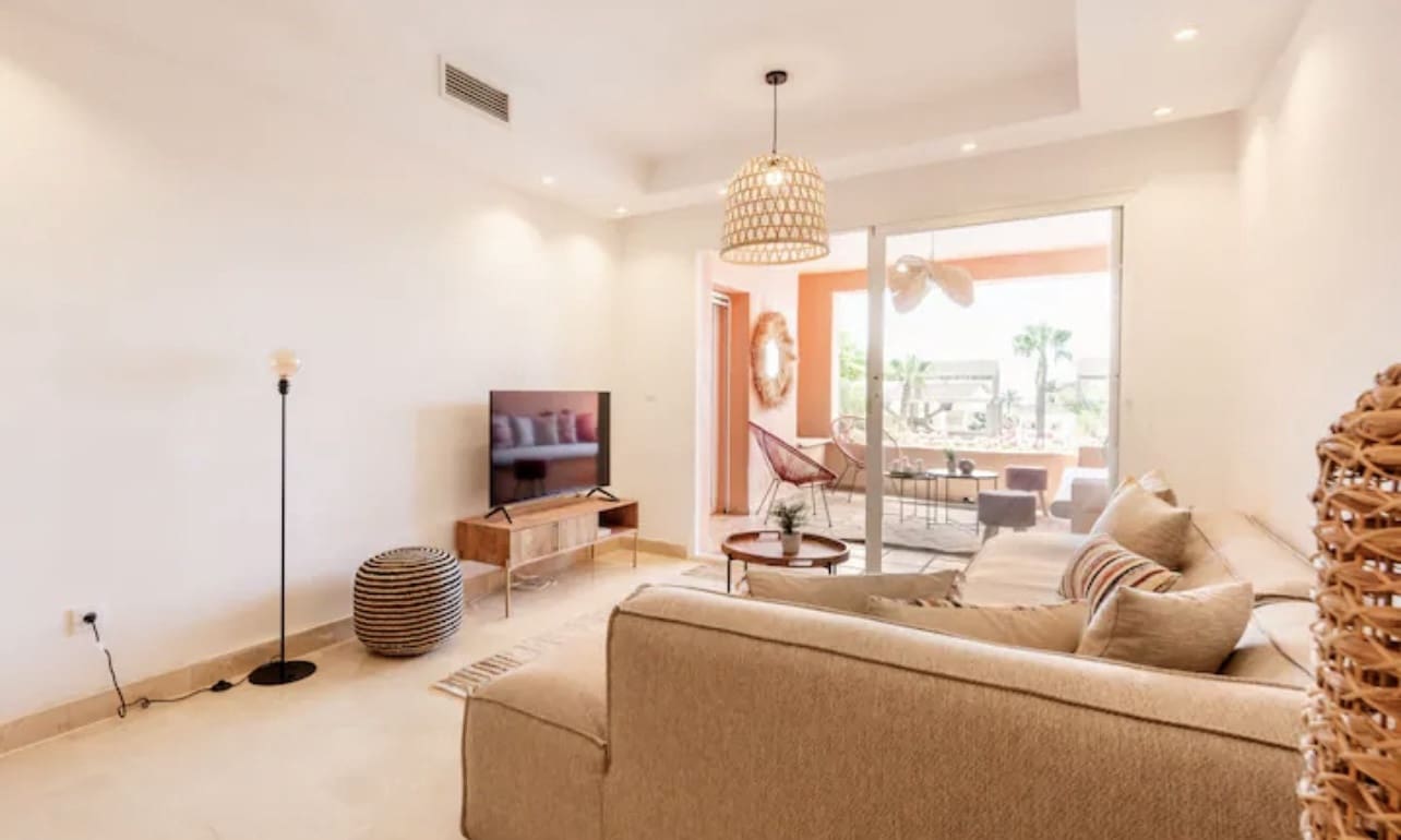 2 bedroom Apartment for sale in Marbella with pool garage - € 700,000 (Ref: 9690304)