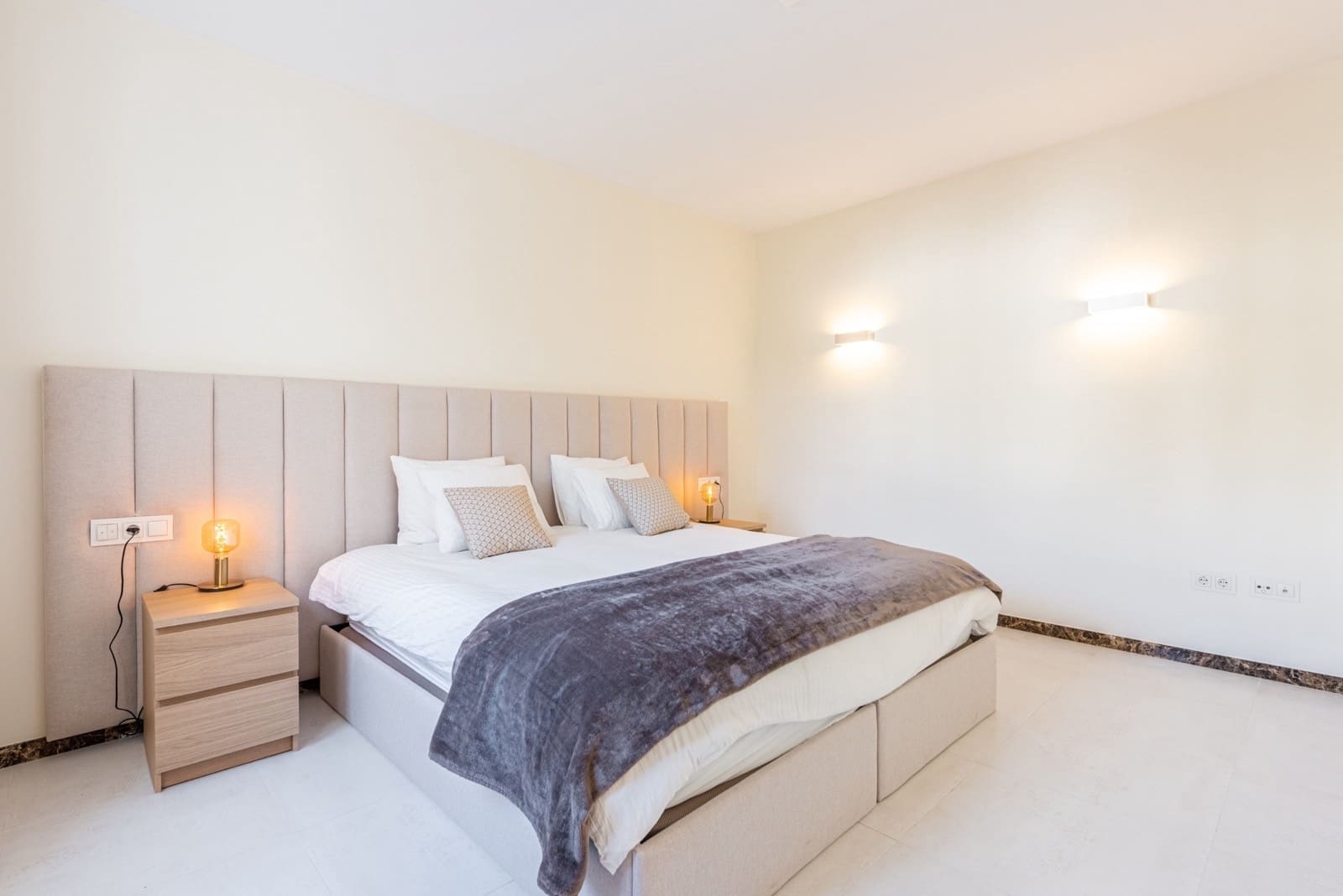 4 sovrum Villa för semesterbostäder i El Paraiso med pool garage - 10 000 € (Ref: 9690306)