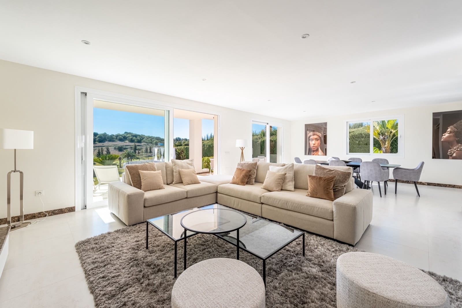 4 sovrum Villa för semesterbostäder i El Paraiso med pool garage - 10 000 € (Ref: 9690306)