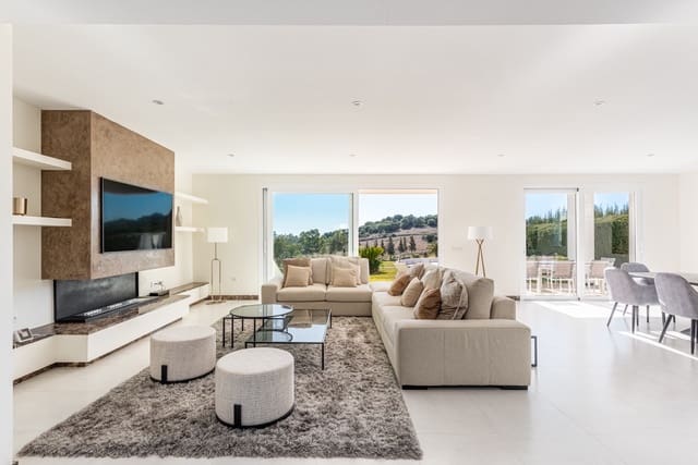 4 quarto Moradia para arrendamento para férias em El Paraiso, Estepona com piscina Garagem - 10 000 € (Ref: 9690306)