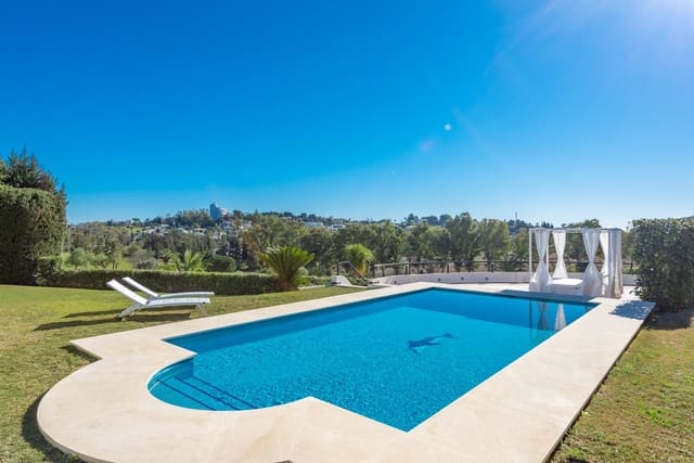 4 quarto Moradia para arrendamento para férias em El Paraiso, Estepona com piscina Garagem - 10 000 € (Ref: 9690306)