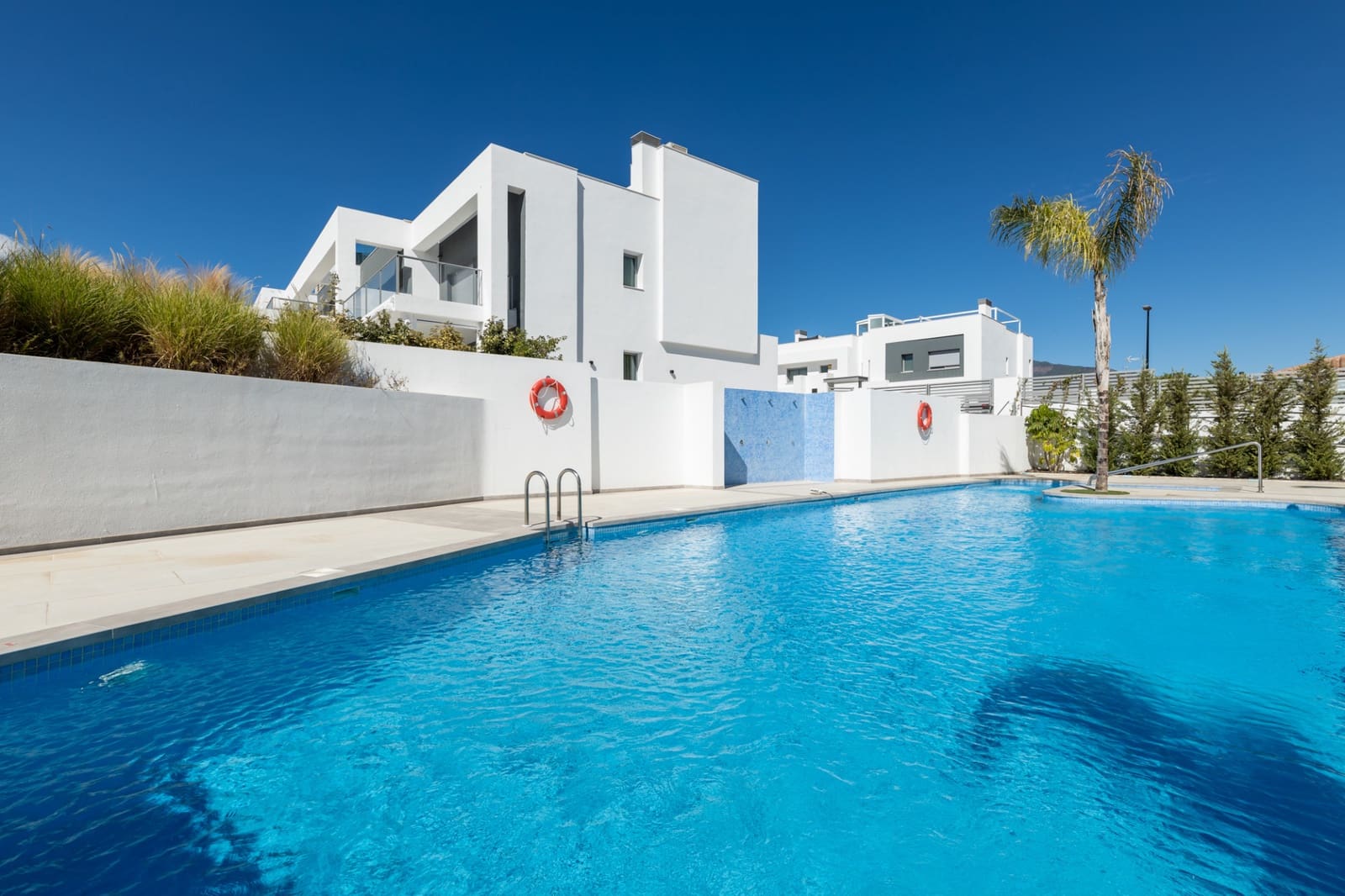 4 quarto Moradia Geminada para venda em San Pedro de Alcantara com piscina garagem - 1 195 000 € (Ref: 9701398)