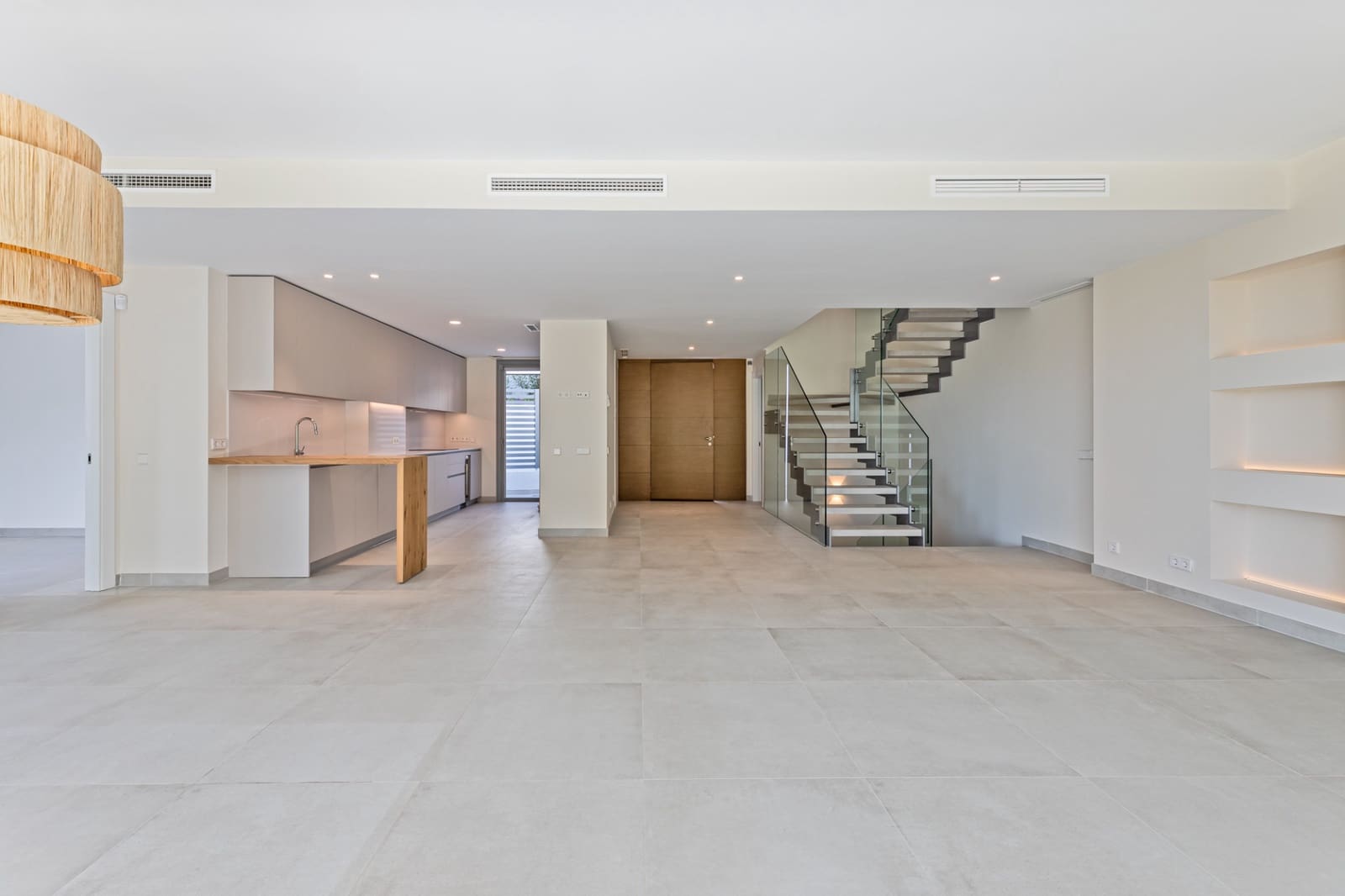 4 bedroom Semi-detached Villa for sale in San Pedro de Alcantara with pool garage - € 1,195,000 (Ref: 9701398)