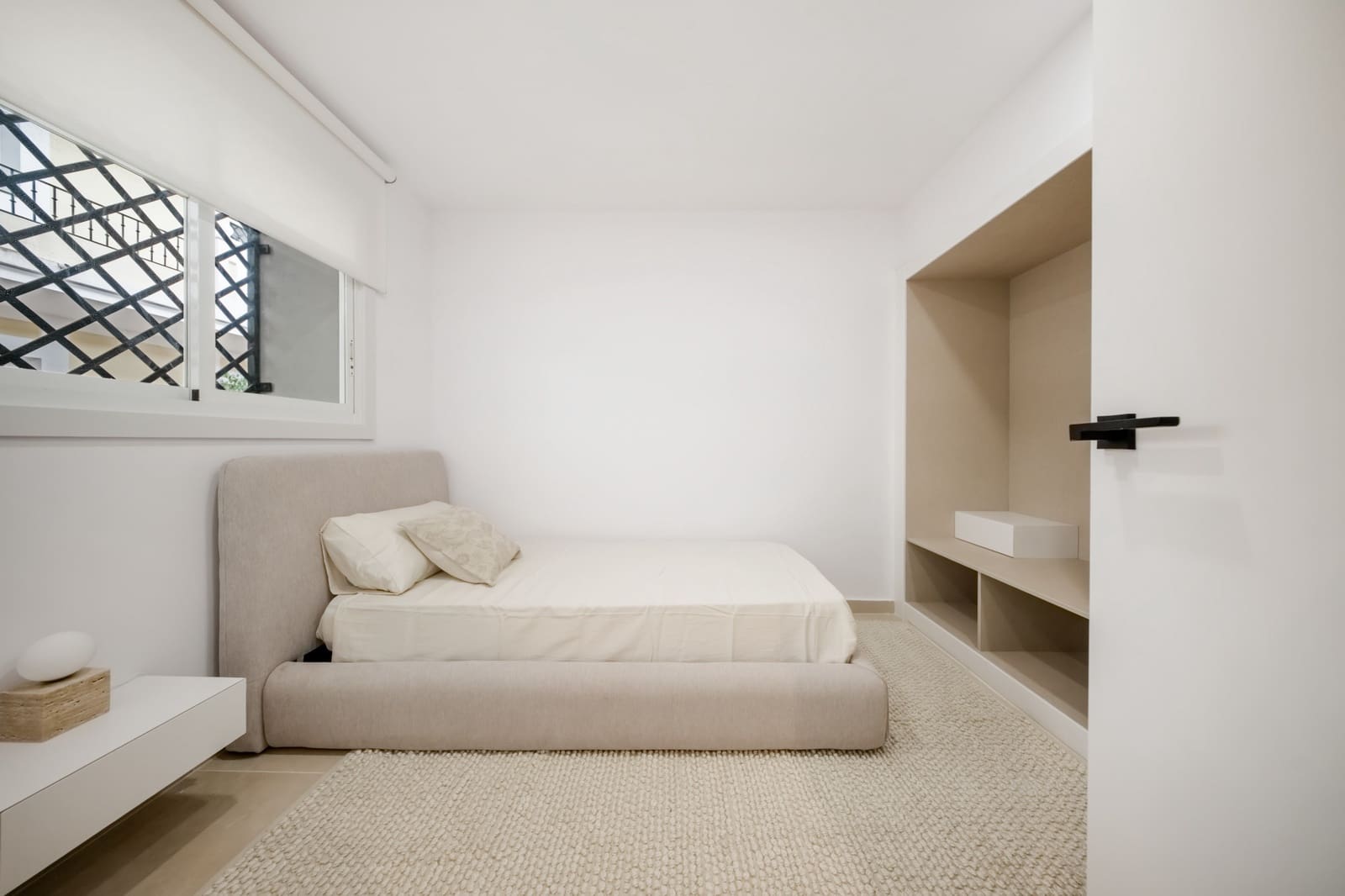 3 bedroom Apartment for sale in Nueva Andalucia with pool garage - € 699,000 (Ref: 9711160)