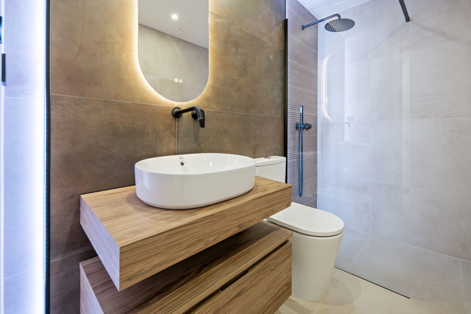 3 bedroom Apartment for sale in Nueva Andalucia with pool garage - € 699,000 (Ref: 9711160)