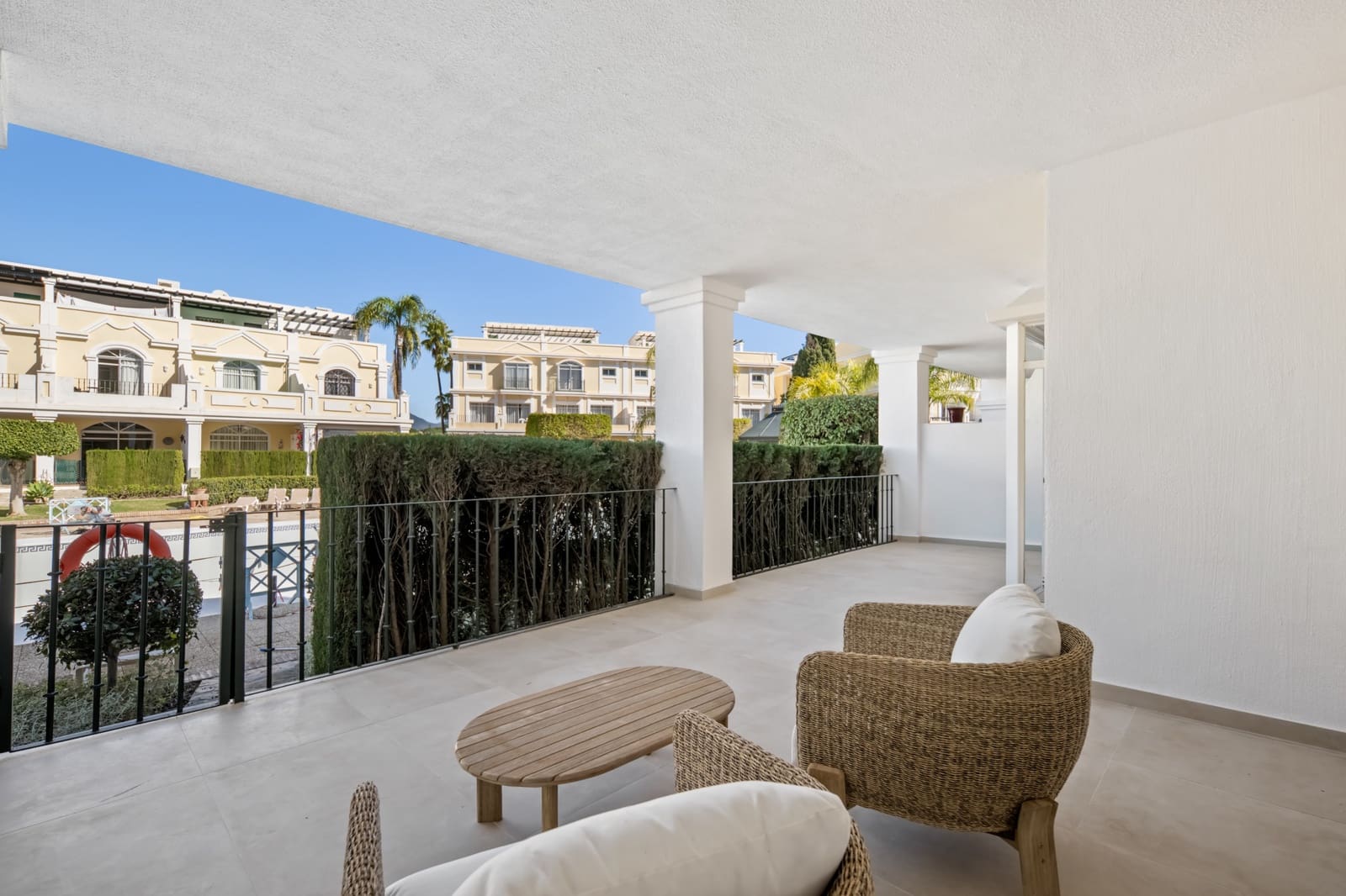 3 bedroom Apartment for sale in Nueva Andalucia with pool garage - € 699,000 (Ref: 9711160)