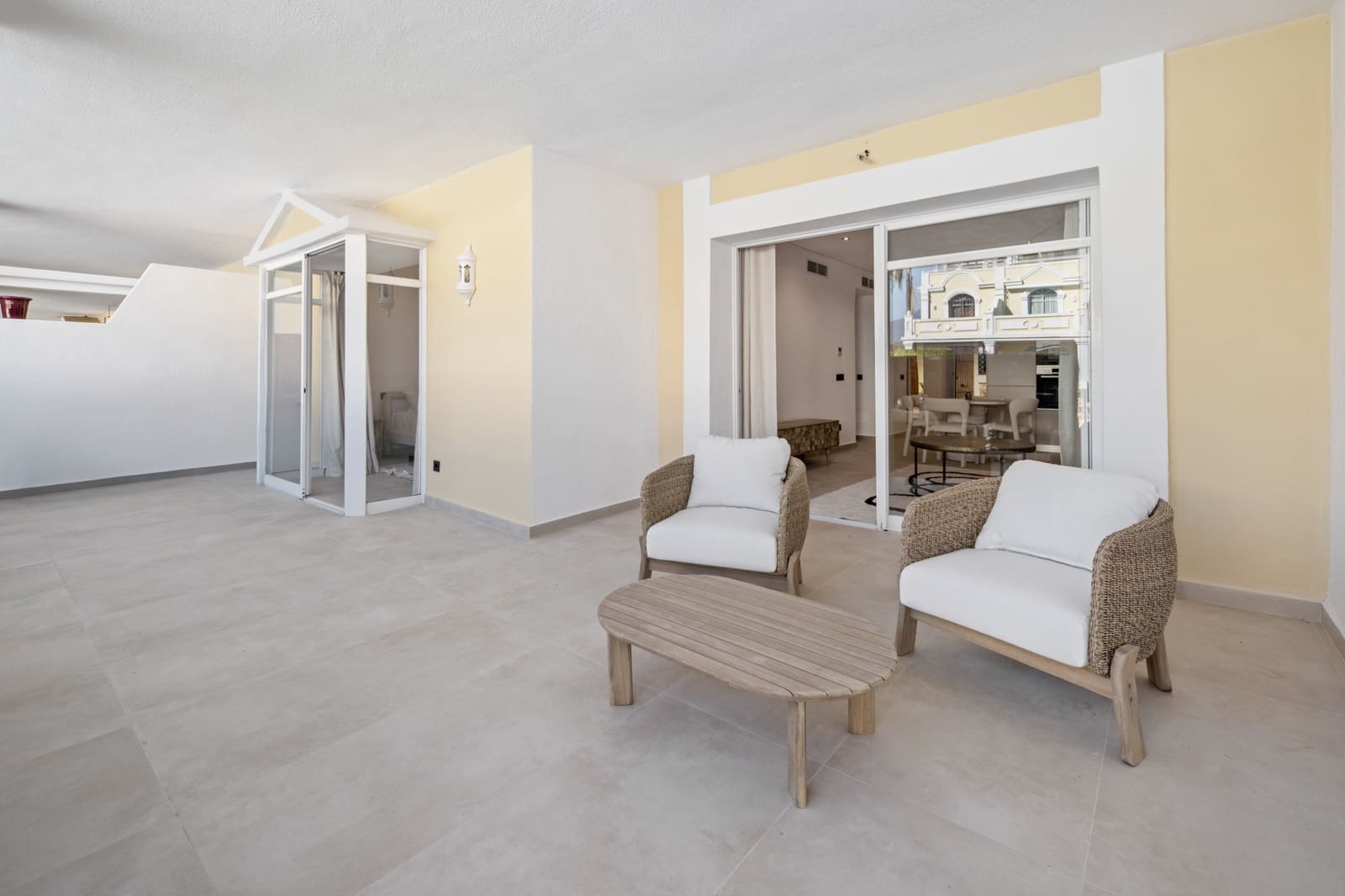 3 camera da letto Appartamento in vendita in Nueva Andalucia con piscina garage - 639.000 € (Rif: 9711160)