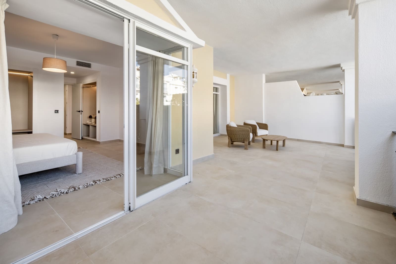 3 camera da letto Appartamento in vendita in Nueva Andalucia con piscina garage - 639.000 € (Rif: 9711160)