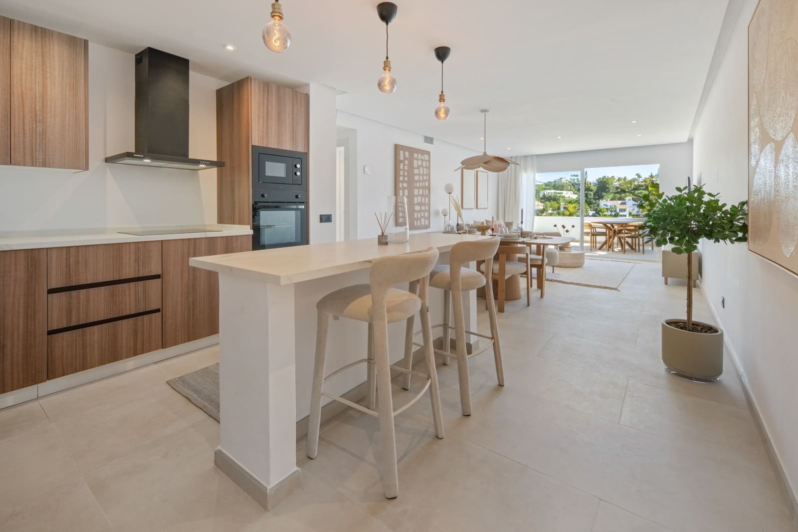 Apartamento de 2 habitaciones en La Quinta en venta con piscina garaje - 599.000 € (Ref: 9711161)