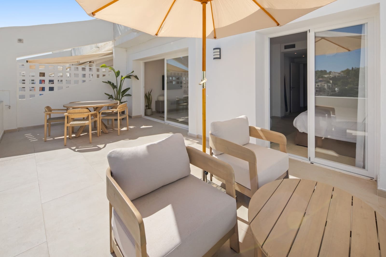 Apartamento de 2 habitaciones en La Quinta en venta con piscina garaje - 599.000 € (Ref: 9711161)