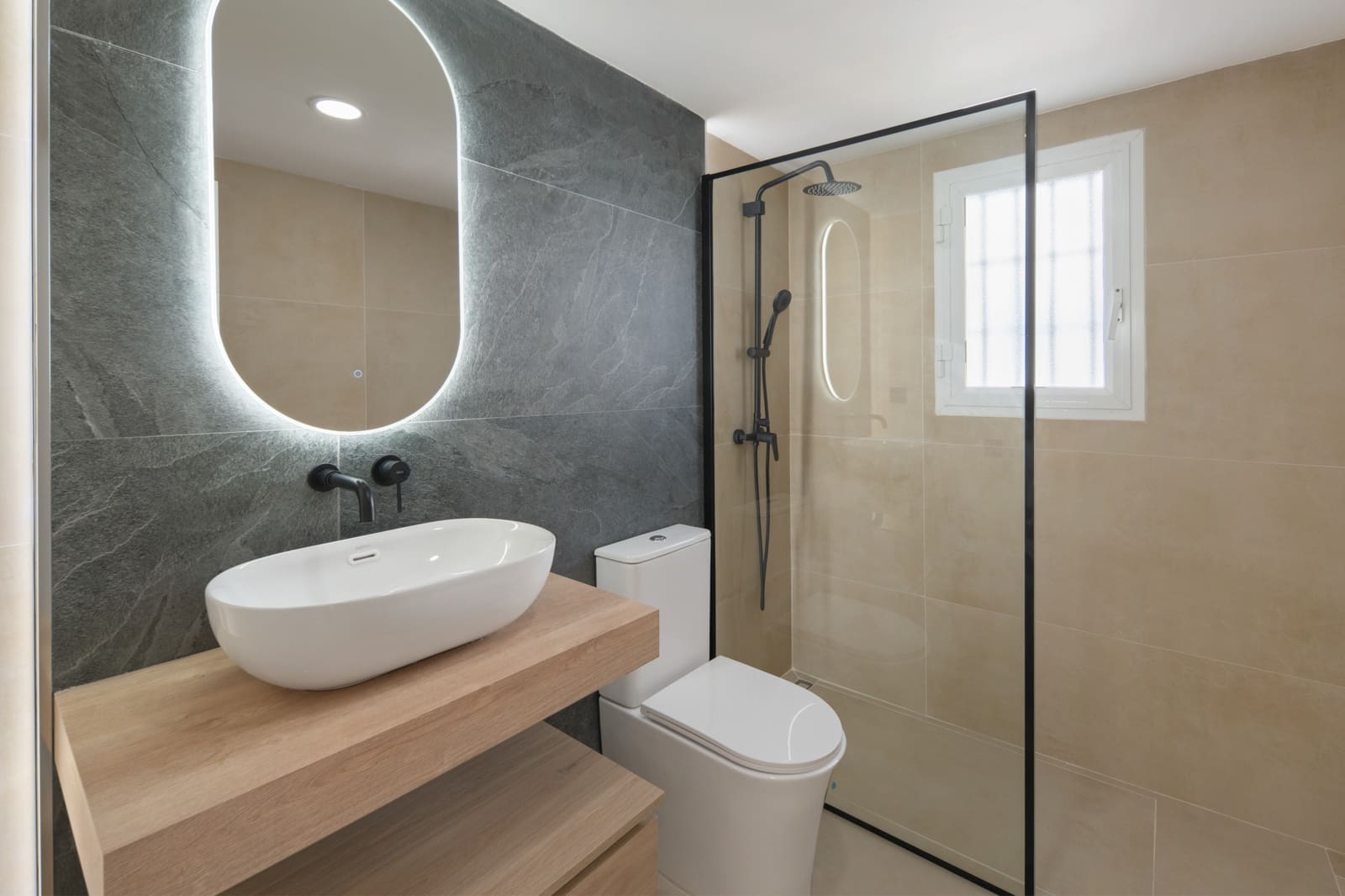 2 bedroom Apartment for sale in La Quinta with pool garage - € 535,000 (Ref: 9711161)