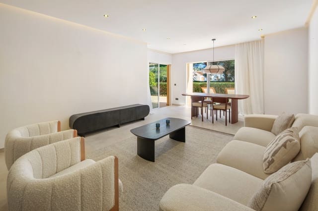 3 quarto Apartamento para venda em Los Naranjos, Marbella com garagem - 699 000 € (Ref: 9719698)