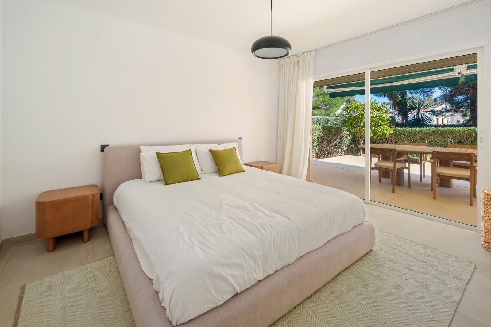 3 quarto Apartamento para venda em Nueva Andalucia com garagem - 699 000 € (Ref: 9719698)