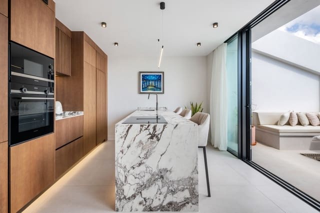 2 chambre Penthouse à vendre à La Quinta, Benahavís avec piscine garage - 739 000 € (Ref: 9735272)