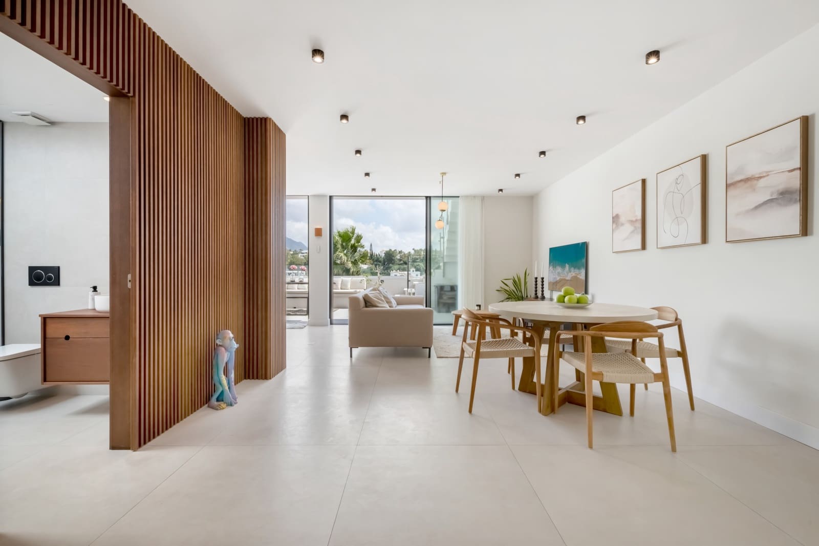 2 bedroom Penthouse for sale in La Quinta with pool garage - € 739,000 (Ref: 9735272)