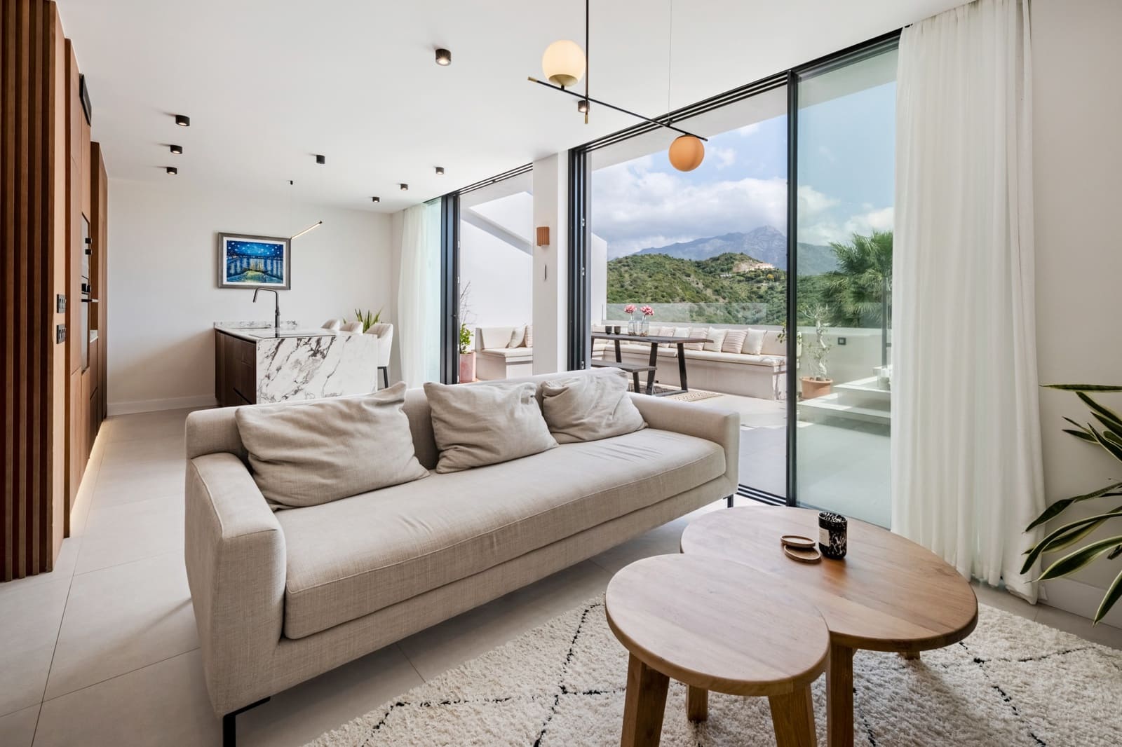 2 bedroom Penthouse for sale in La Quinta with pool garage - € 739,000 (Ref: 9735272)