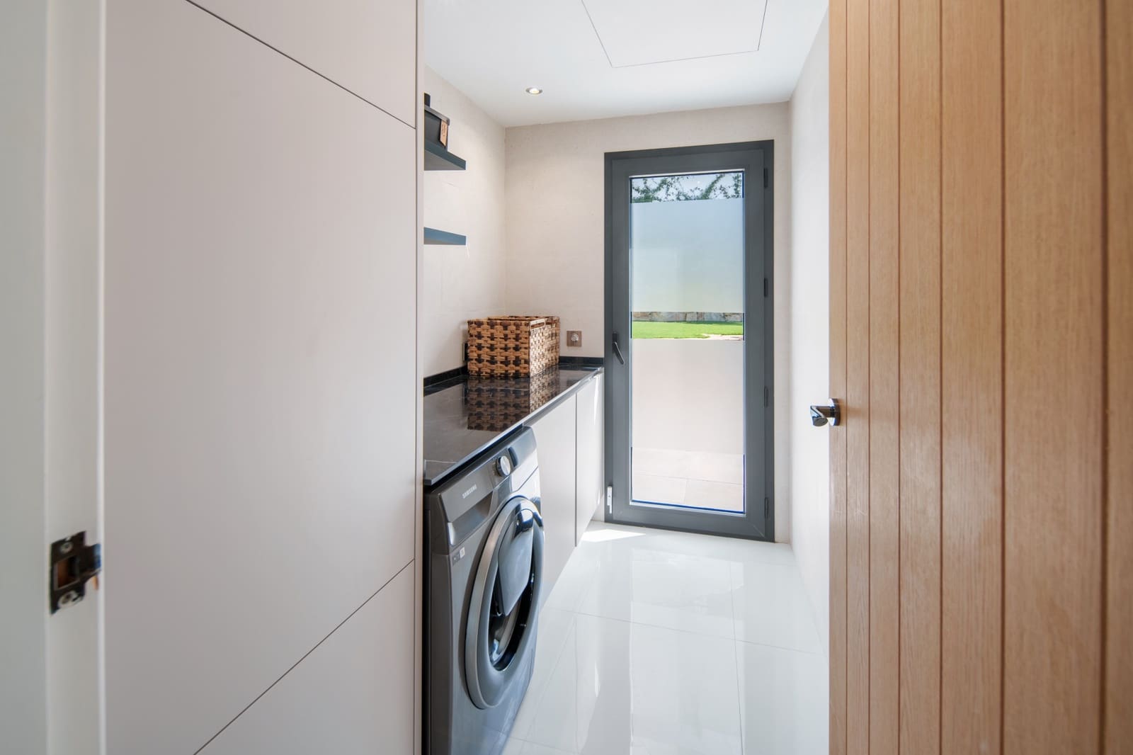 4 soverom Villa til salgs i Mijas Costa med svømmebasseng garasje - € 2 395 000 (Ref: 9755416)