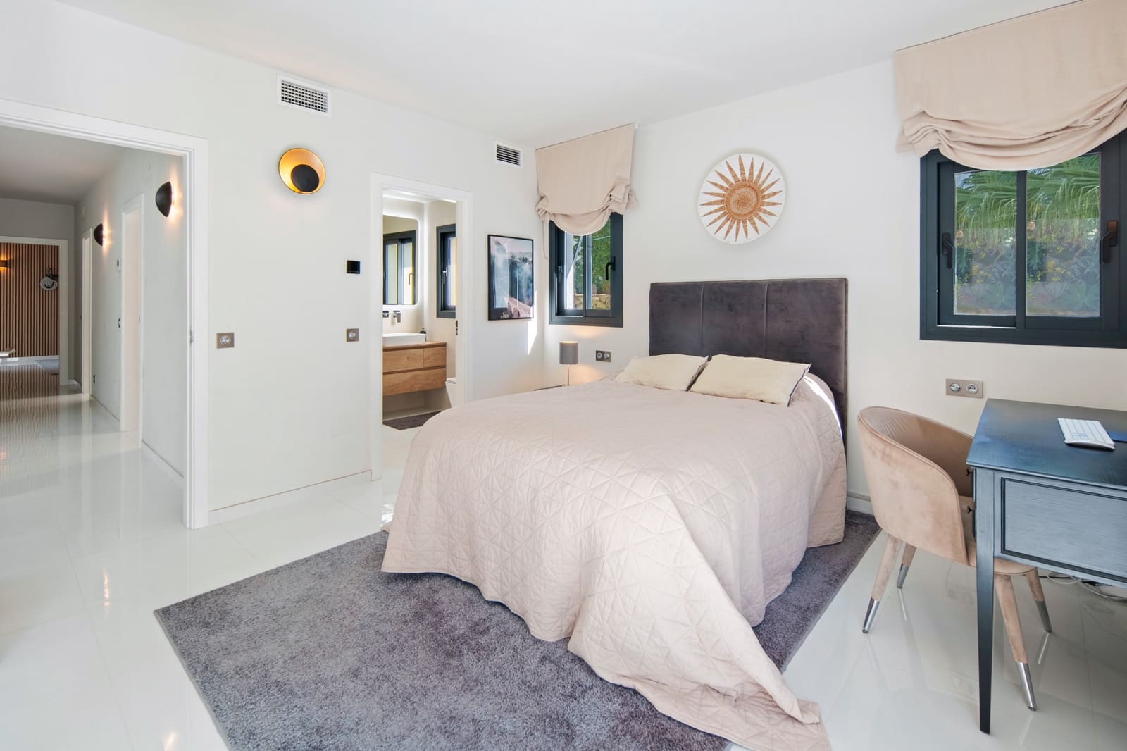 4 soverom Villa til salgs i Mijas Costa med svømmebasseng garasje - € 2 395 000 (Ref: 9755416)