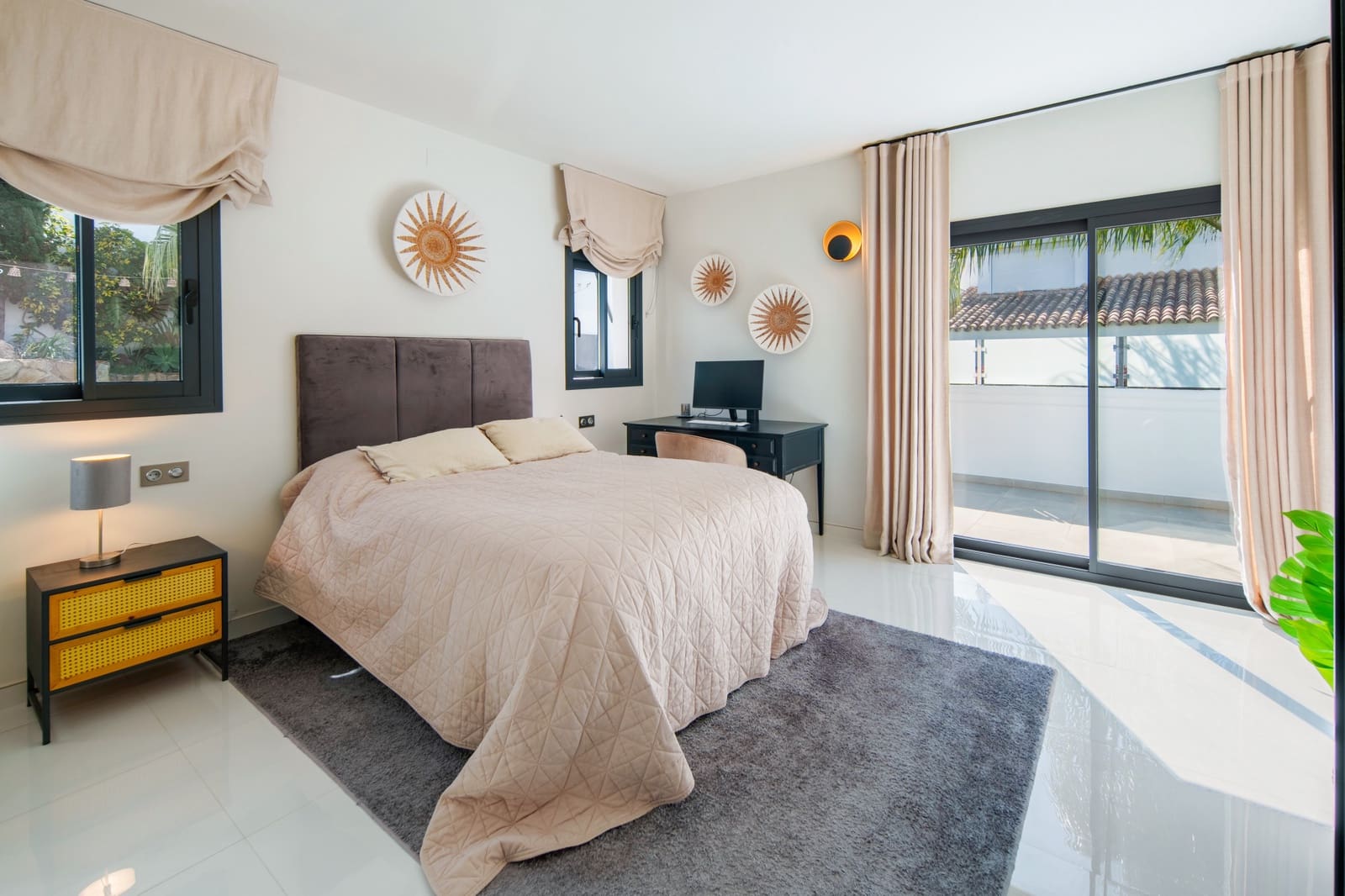 4 soverom Villa til salgs i Mijas Costa med svømmebasseng garasje - € 2 395 000 (Ref: 9755416)