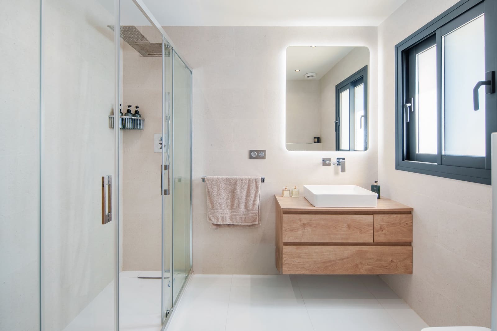 4 soverom Villa til salgs i Mijas Costa med svømmebasseng garasje - € 2 395 000 (Ref: 9755416)