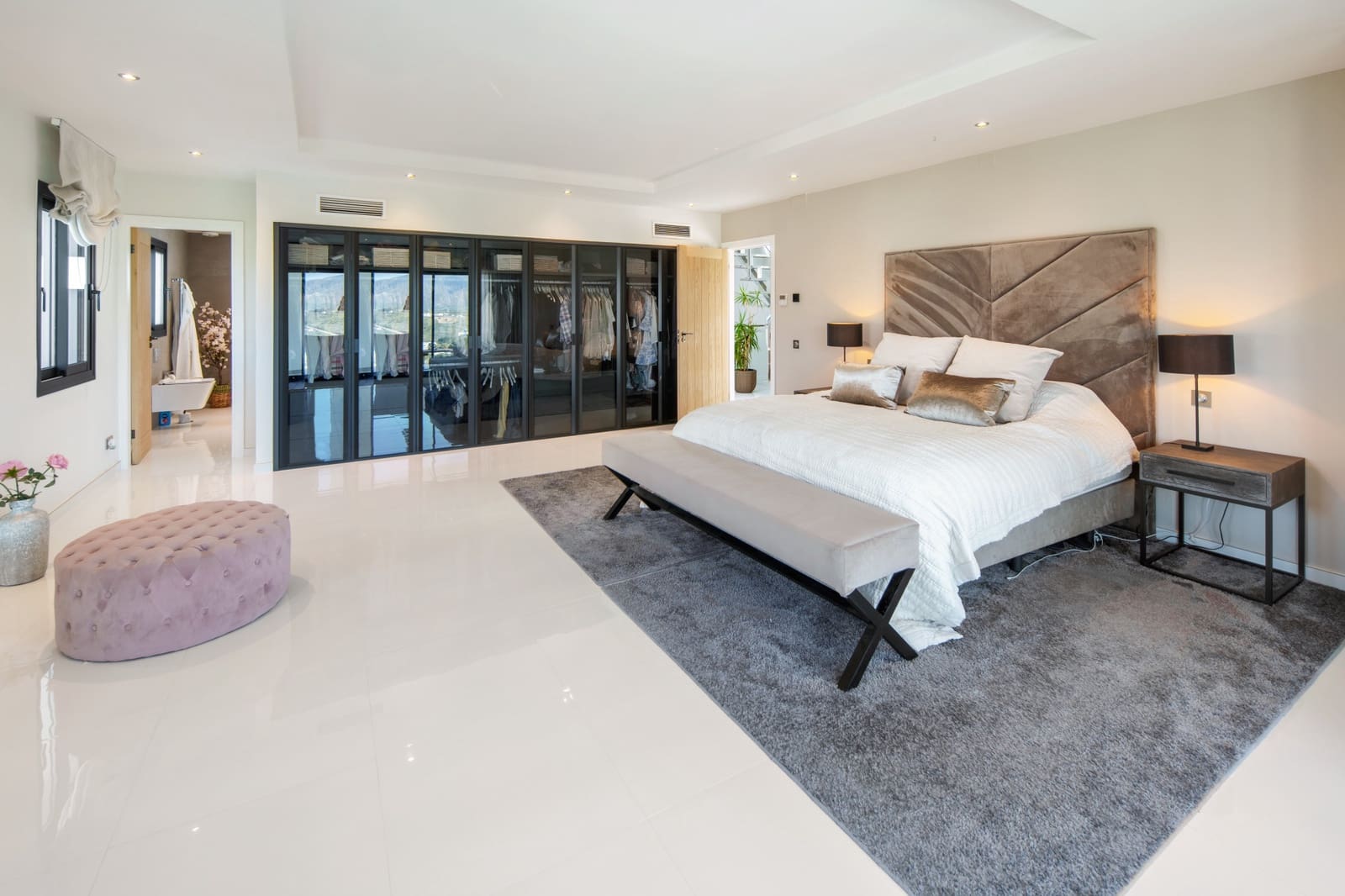 4 soverom Villa til salgs i Mijas Costa med svømmebasseng garasje - € 2 395 000 (Ref: 9755416)