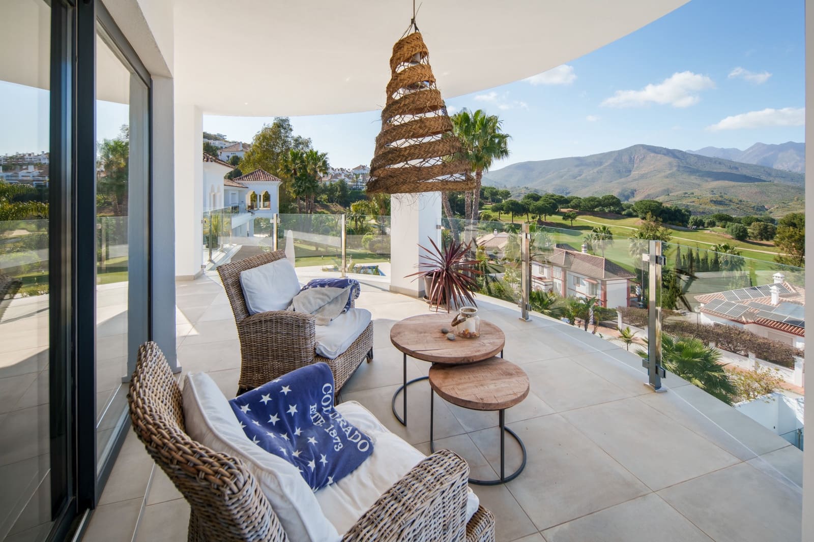 4 soverom Villa til salgs i Mijas Costa med svømmebasseng garasje - € 2 395 000 (Ref: 9755416)