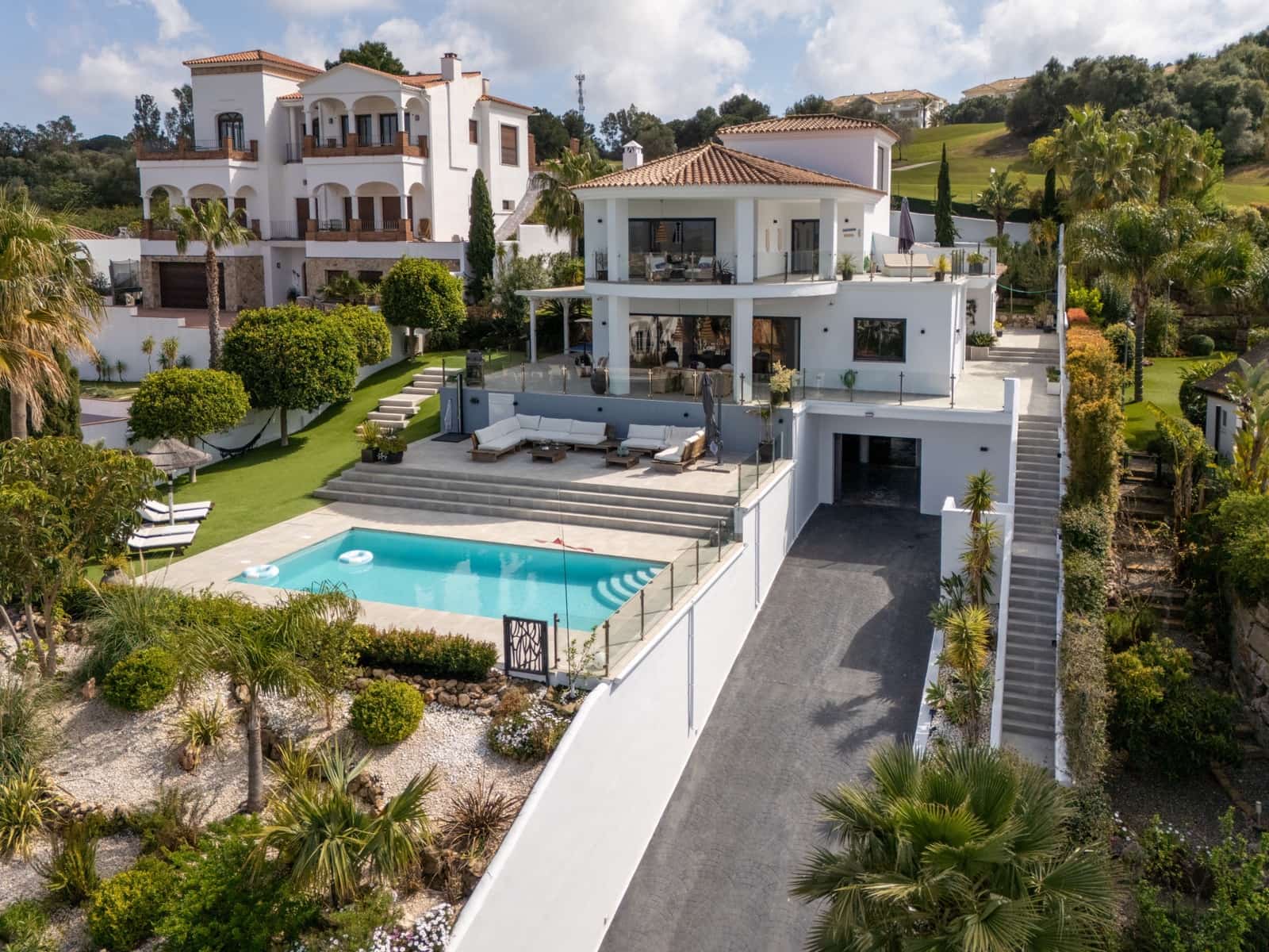 4 soverom Villa til salgs i Mijas Costa med svømmebasseng garasje - € 2 395 000 (Ref: 9755416)