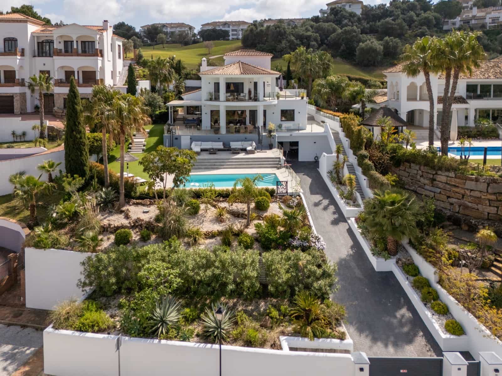 4 soverom Villa til salgs i Mijas Costa med svømmebasseng garasje - € 2 395 000 (Ref: 9755416)