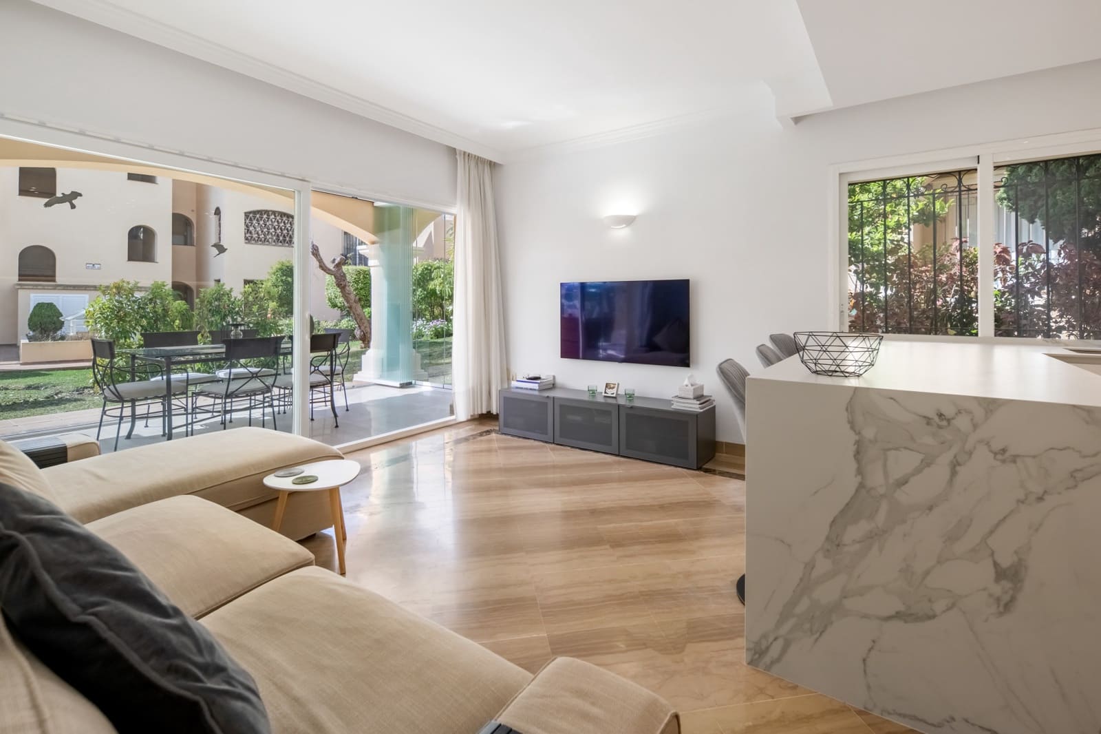 3 chambre Appartement à vendre à Marbella avec piscine garage - 649 000 € (Ref: 9772794)