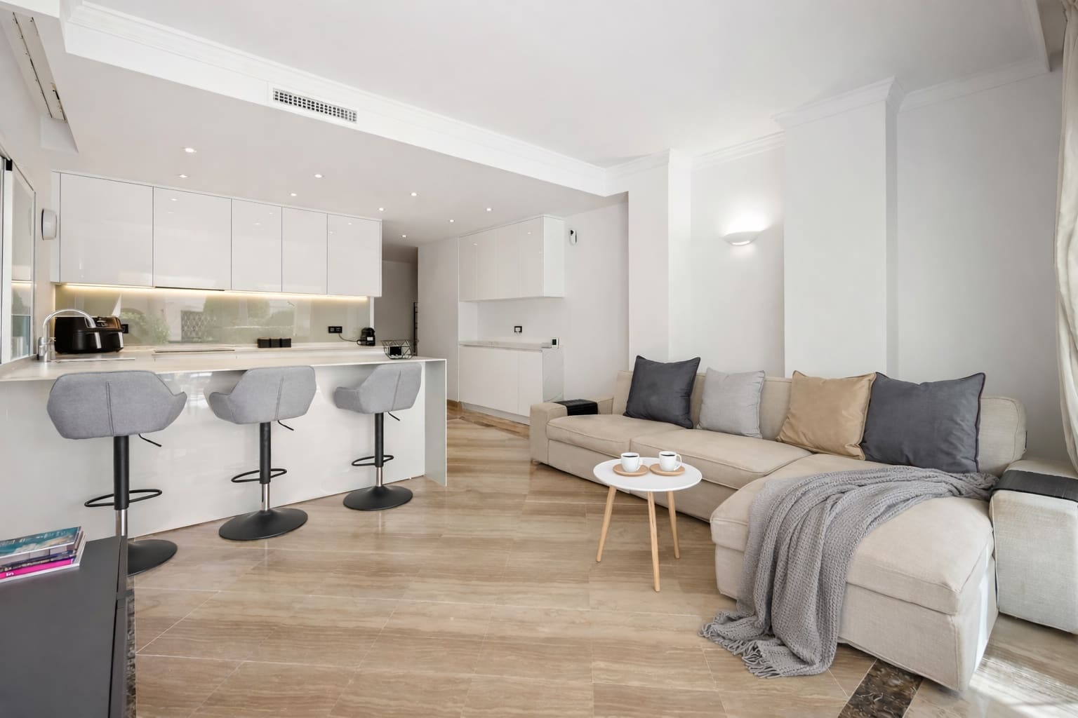 3 chambre Appartement à vendre à Marbella avec piscine garage - 649 000 € (Ref: 9772794)