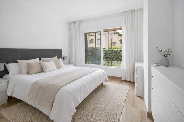 3 makuuhuone Huoneisto myytävänä paikassa Santa María, Marbella mukana uima-altaan 
autotalli - 649 000 € (Ref: 9772794)