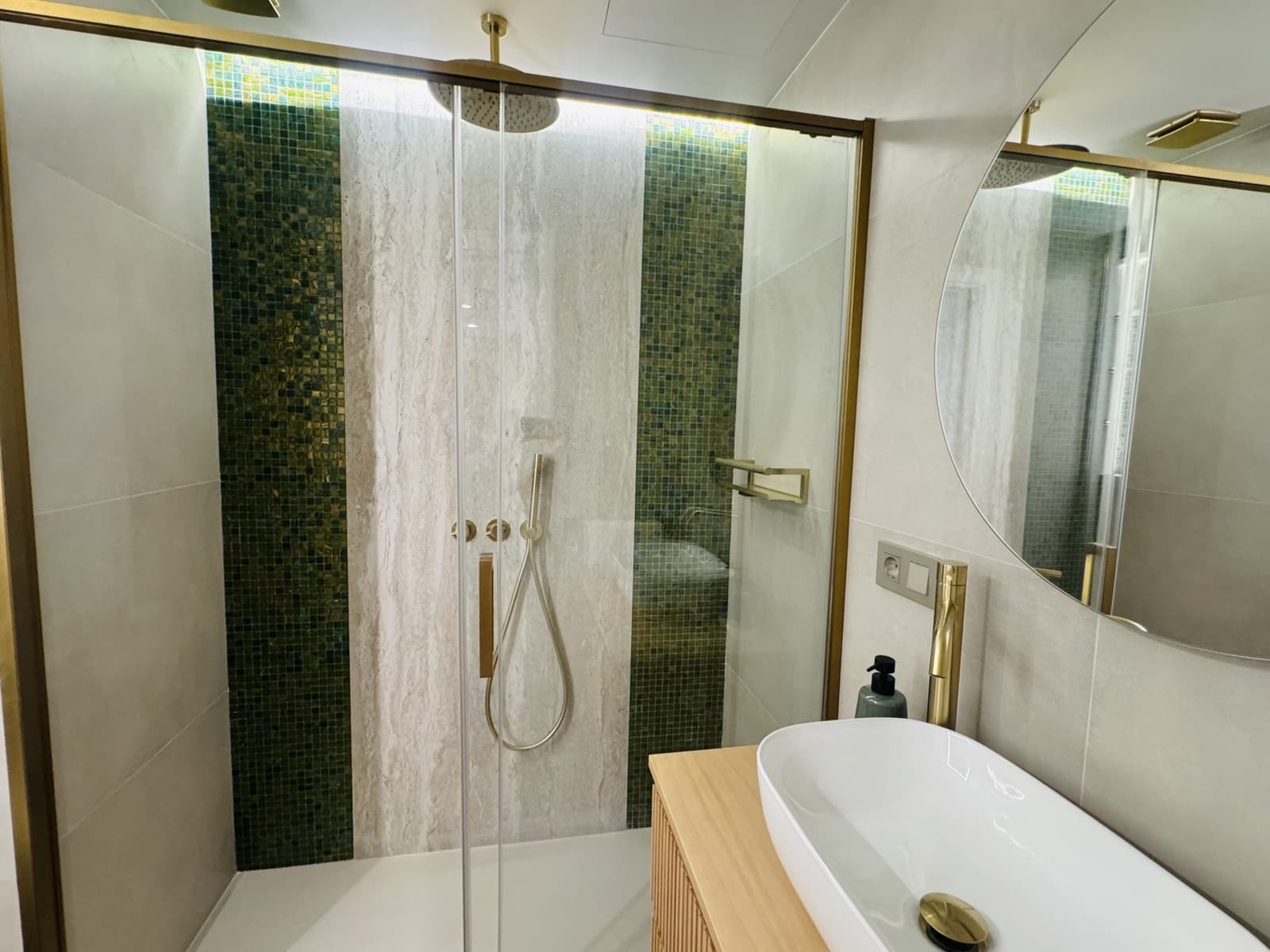 1 slaapkamer Appartement te huur in Puerto Banus met zwembad garage - € 1.900 (Ref: 9772797)