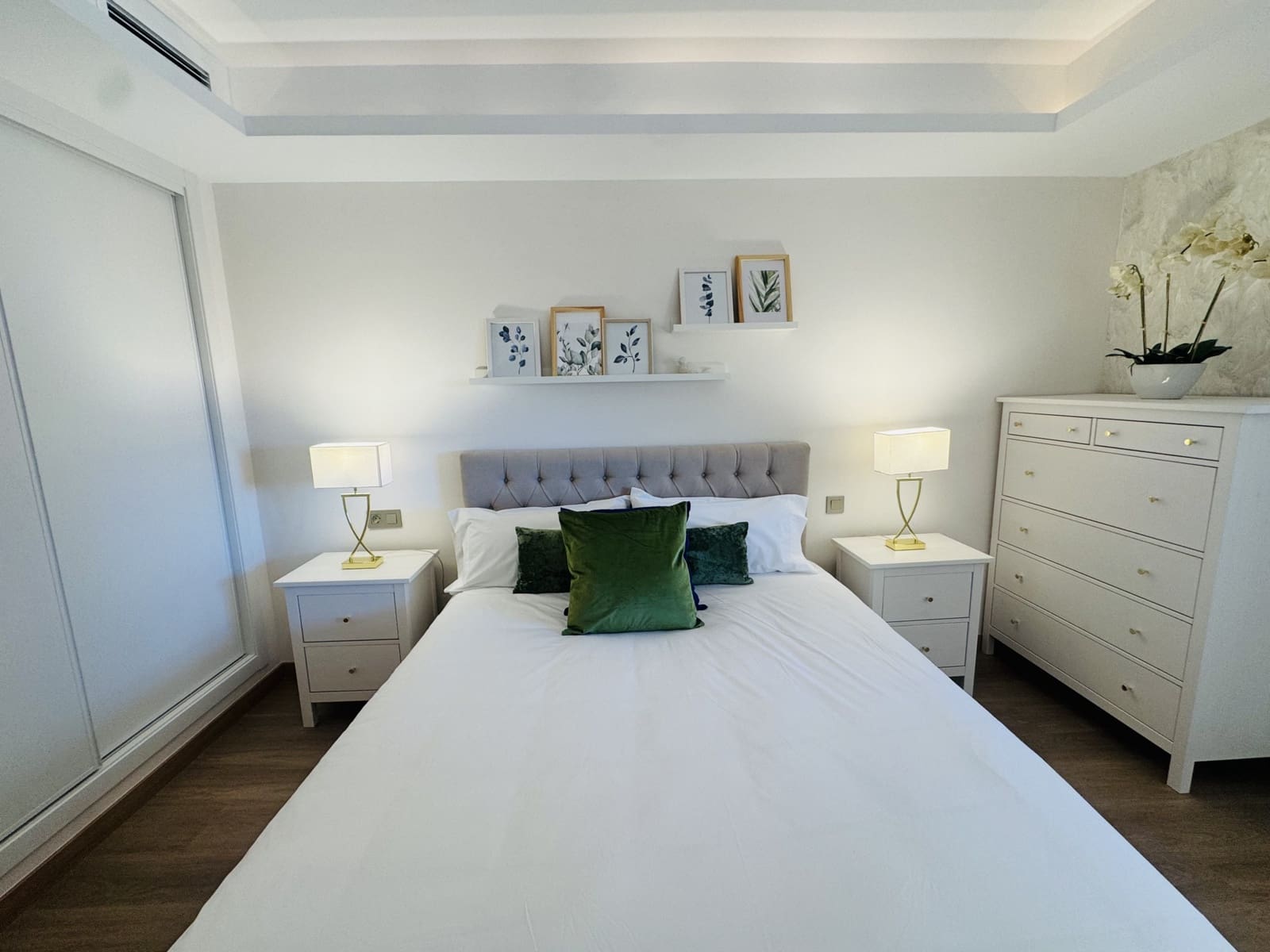 1 slaapkamer Appartement te huur in Puerto Banus met zwembad garage - € 1.900 (Ref: 9772797)