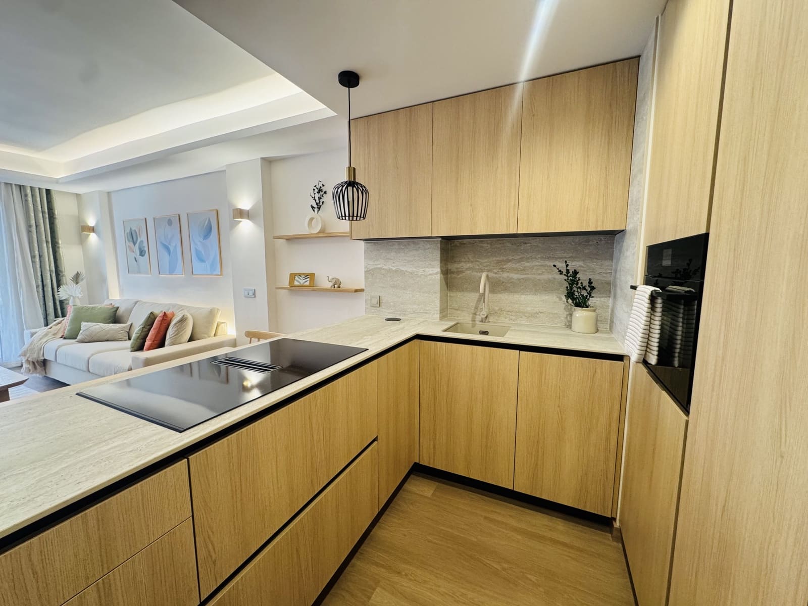 1 slaapkamer Appartement te huur in Puerto Banus met zwembad garage - € 1.900 (Ref: 9772797)