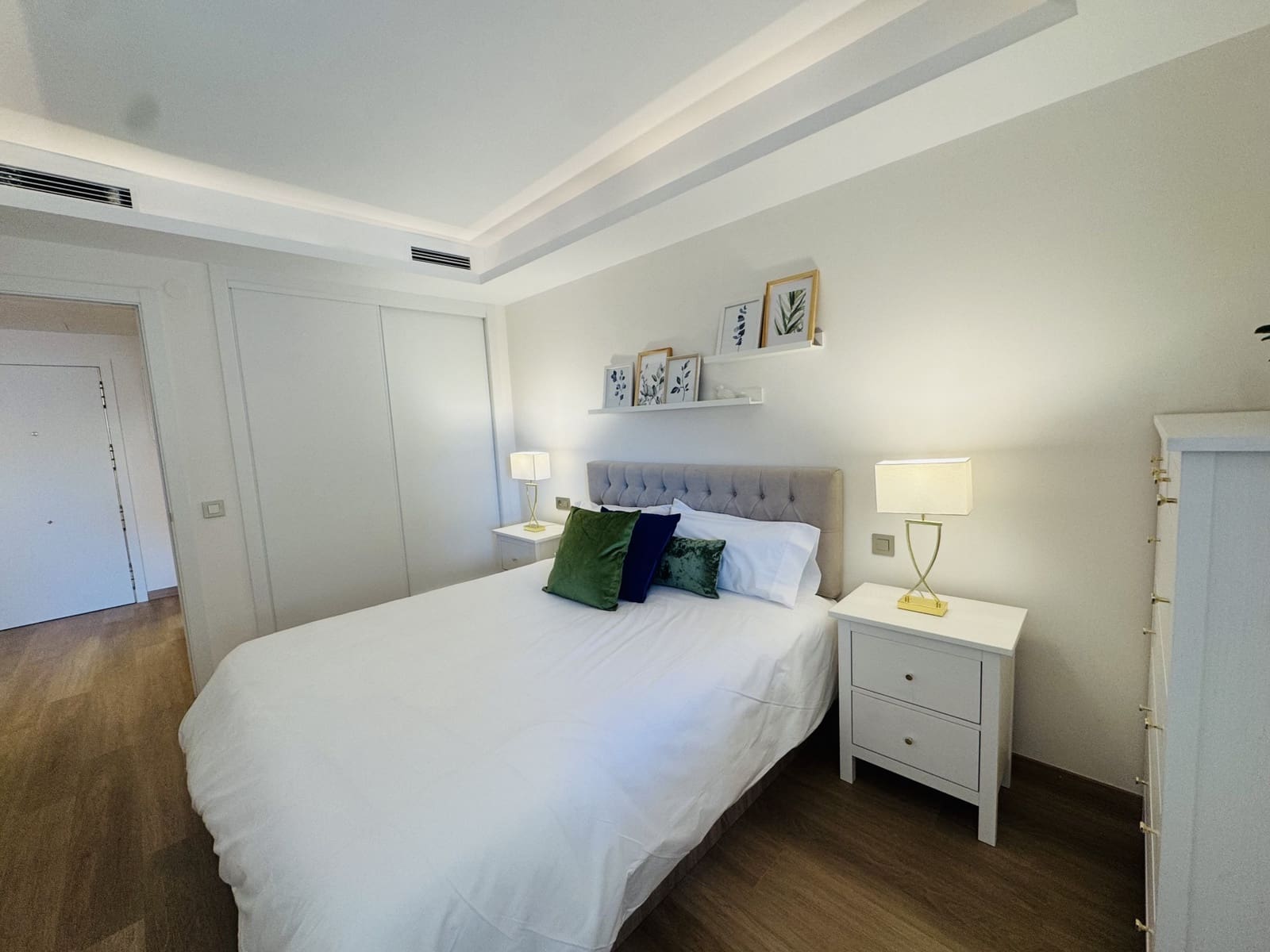 1 slaapkamer Appartement te huur in Puerto Banus met zwembad garage - € 1.900 (Ref: 9772797)