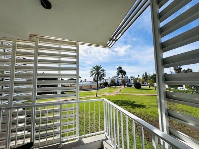 2 soverom Leilighet til leie i Nueva Alcántara, Marbella med garasje - € 2 000 (Ref: 9790777)