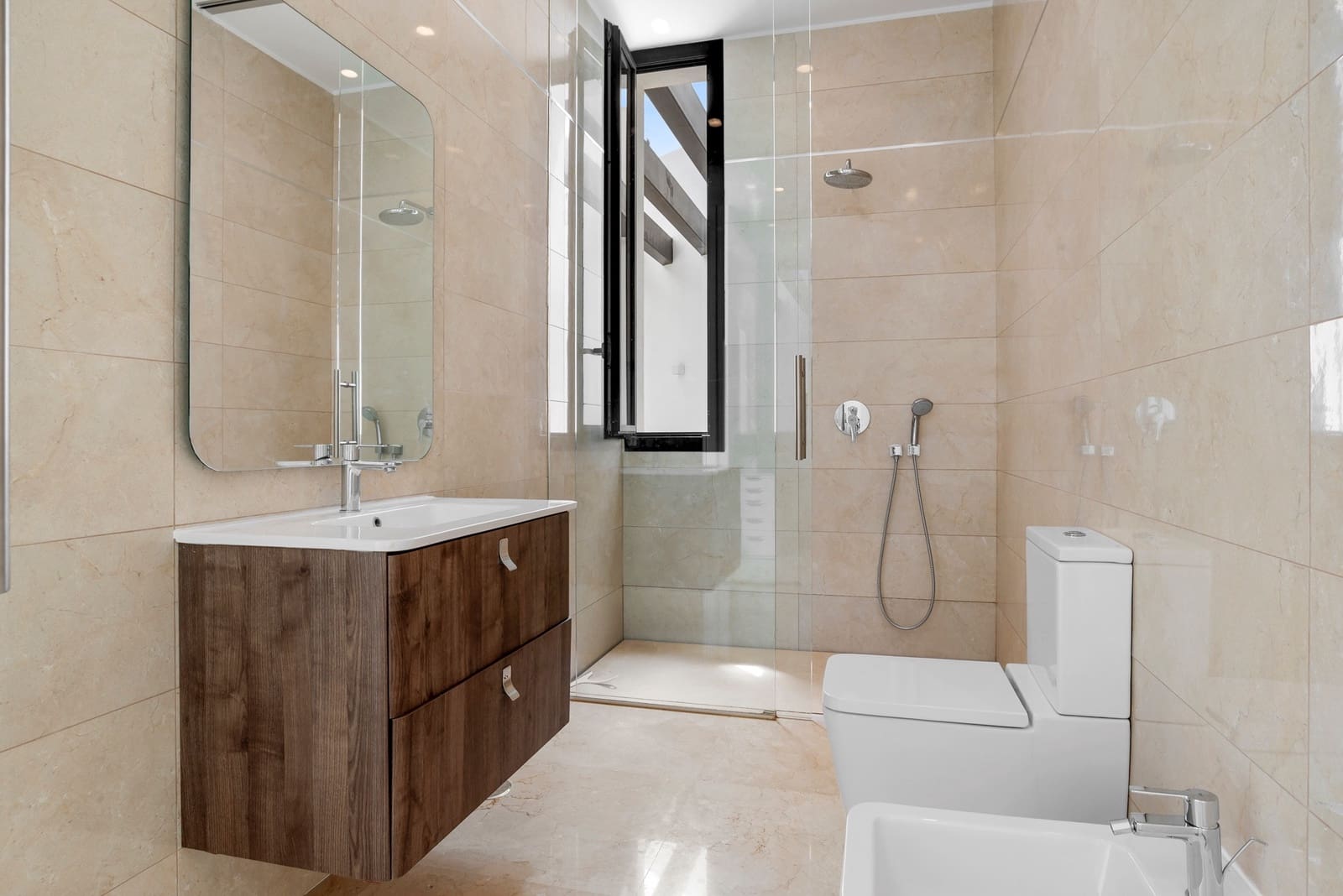 Chalet de 5 habitaciones en Benahavís en venta con piscina - 3.950.000 € (Ref: 9833386)