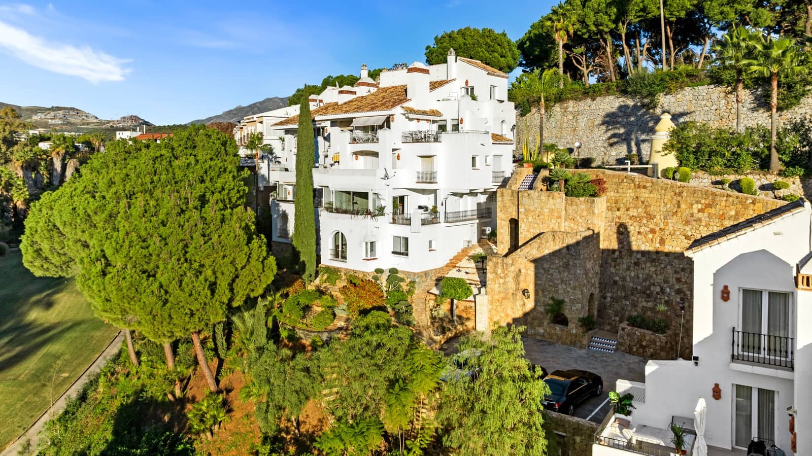 3 sovrum Lägenhet till salu i La Quinta med pool garage - 799 000 € (Ref: 9835984)