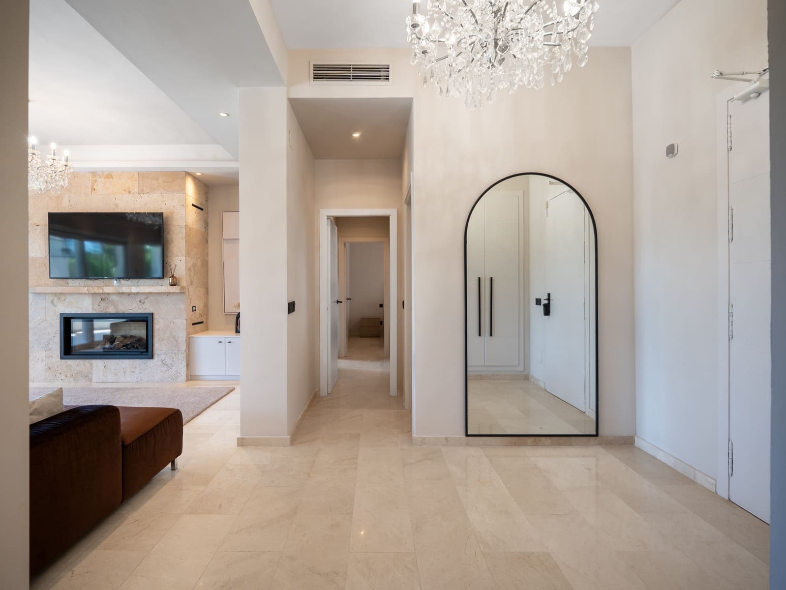 6 quarto Moradia para venda em Nueva Andalucia com piscina garagem - 4 250 000 € (Ref: 9845099)
