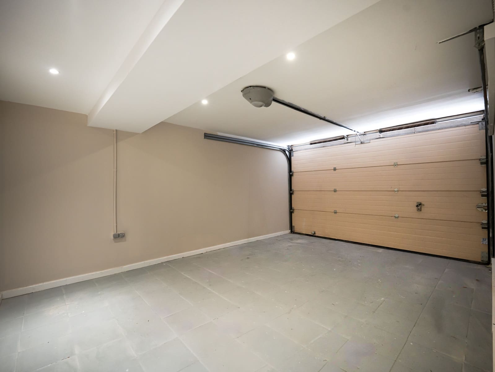 6 quarto Moradia para venda em Nueva Andalucia com piscina garagem - 4 250 000 € (Ref: 9845099)