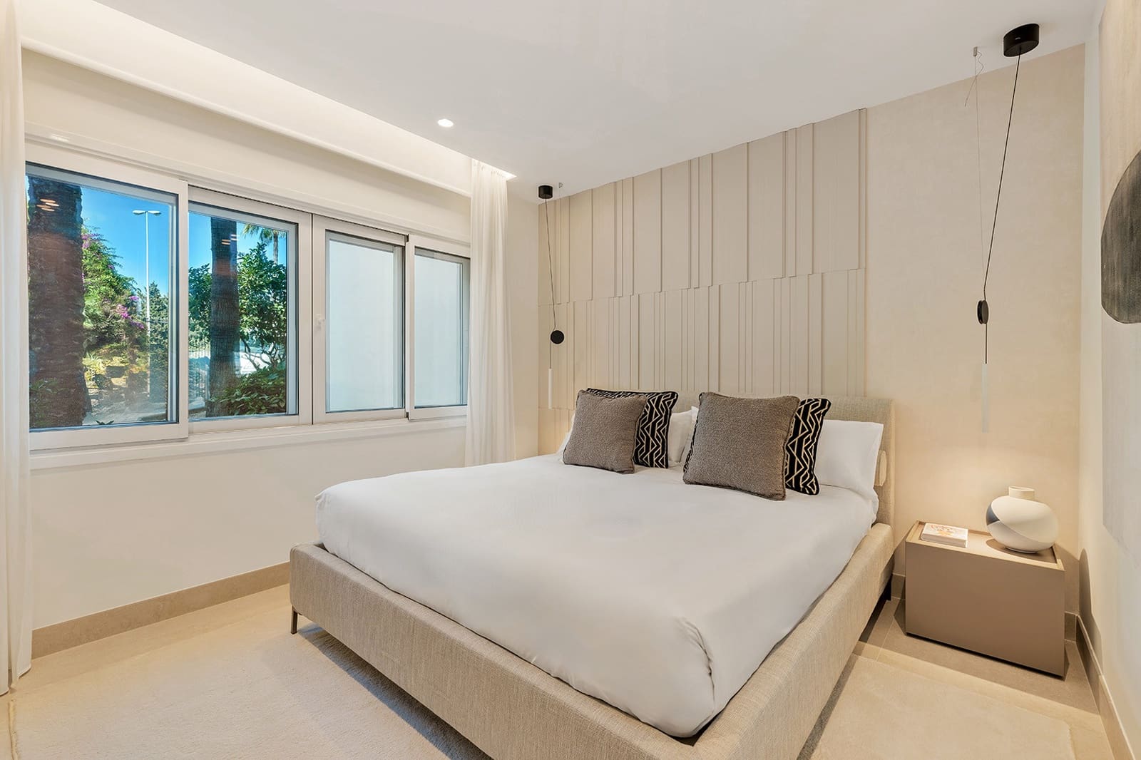 3 sypialnia Apartament na sprzedaż w Estepona z basenem garażem - 1 995 000 € (Ref: 9868308)