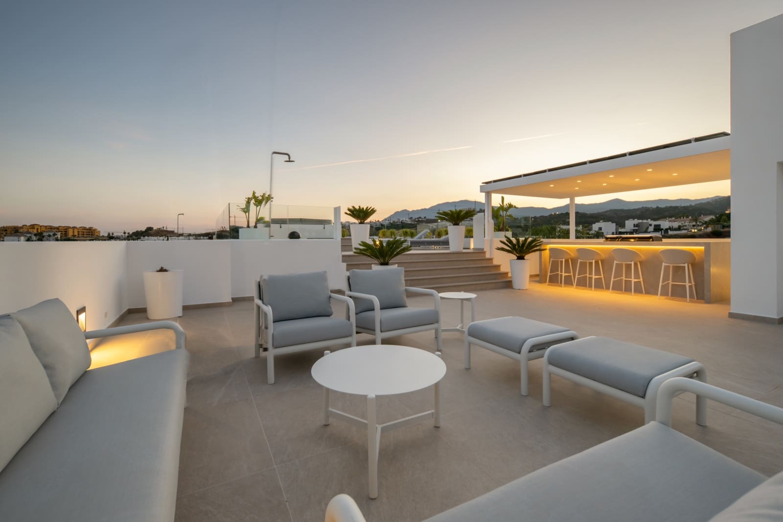6 soverom Villa til salgs i Estepona med svømmebasseng garasje - € 4 500 000 (Ref: 9873058)