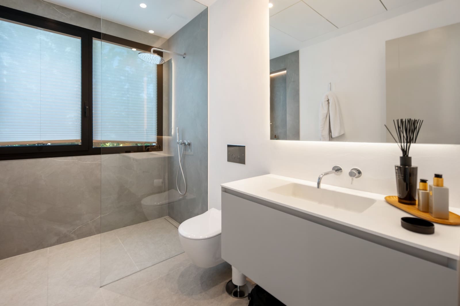 6 soverom Villa til salgs i Estepona med svømmebasseng garasje - € 4 500 000 (Ref: 9873058)