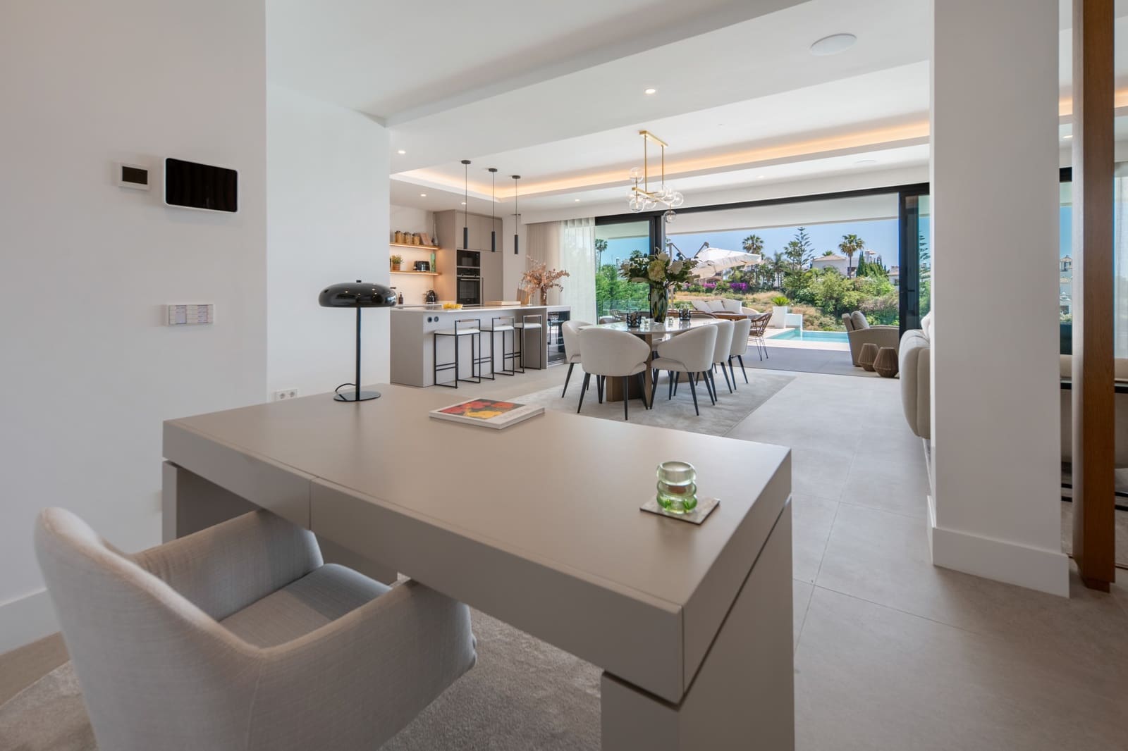 6 soverom Villa til salgs i Estepona med svømmebasseng garasje - € 4 500 000 (Ref: 9873058)
