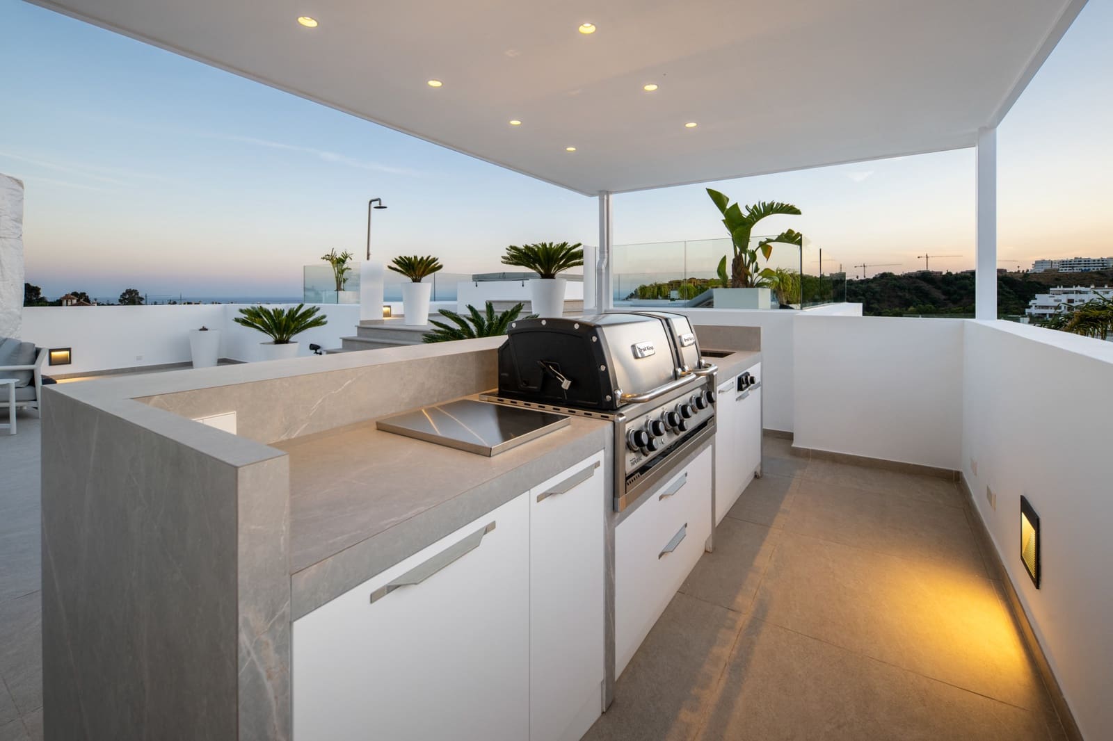 6 soverom Villa til salgs i Estepona med svømmebasseng garasje - € 4 500 000 (Ref: 9873058)
