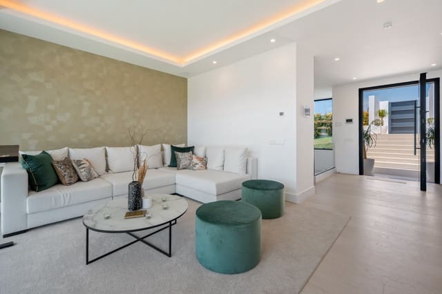 6 soverom Villa til salgs i La Concha - Resina Golf, Estepona med svømmebasseng garasje - € 4 500 000 (Ref: 9873058)