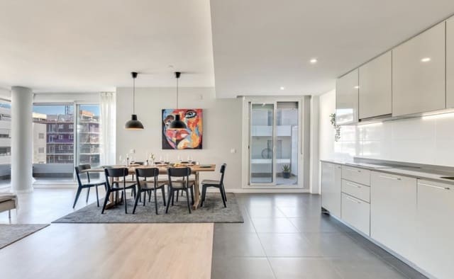 3 soveværelse Lejlighed til salg i Nueva Andalucía Centro, Marbella med swimmingpool garage - € 540.000 (Ref: 9889919)